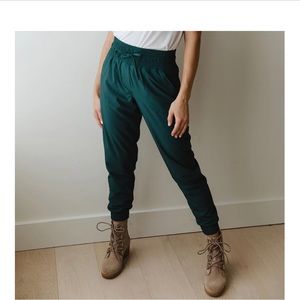 Albion Fit Emerald Destination Joggers, size XXL